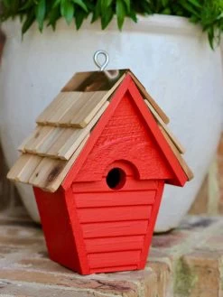 Heartwood Wren-in-the-Wind Bird House -Charming Outdoors Shop 8591093 08v