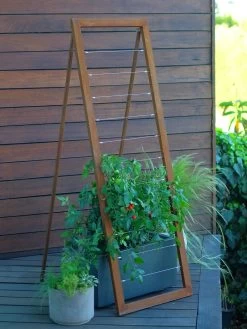 Mira Modern Garden Trellis Sr. -Charming Outdoors Shop 8600513 06v mira modern garden trellis sr oxide