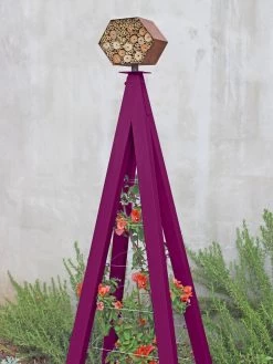 Bee Bungalow + Akoris Garden Tuteur Jr. -Charming Outdoors Shop 8600532 01v bee bungalow akoris garden tuteur aubergine