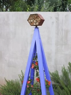 Bee Bungalow + Akoris Garden Tuteur Sr. 15 Bee Bungalow + Akoris Garden Tuteur Sr. -Charming Outdoors Shop 8600532 02V tif