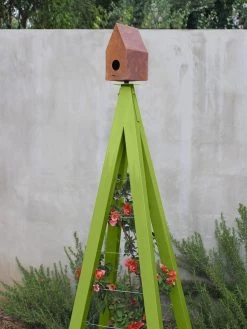 Bird Bungalow + Akoris Garden Tuteur Sr. -Charming Outdoors Shop 8600538 05v bird bungallow akoris garden tuteur leaf green