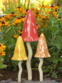 Potting Shed Tinkling Toadstool Sculptures, Set Of 3 -Charming Outdoors Shop 8611730 sum 03v